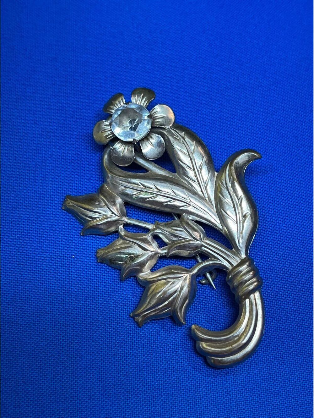 #20 Vintage Felch & Co Floral Brooch Matte Gold Tone